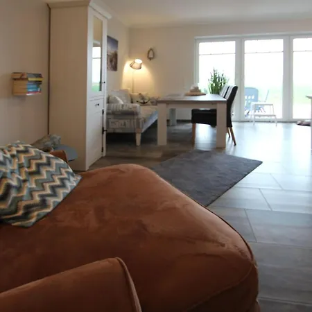 Apartment With Garden *